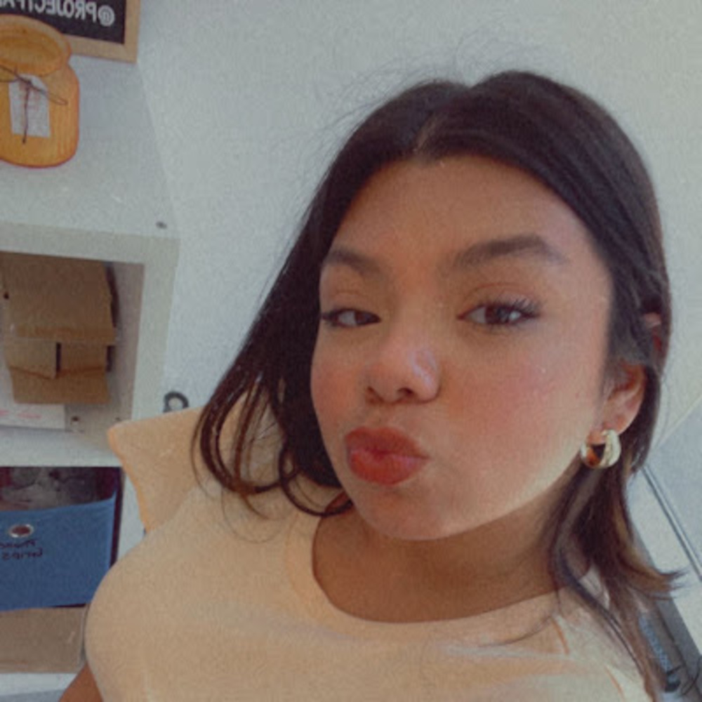 Meet your Posher, Maria